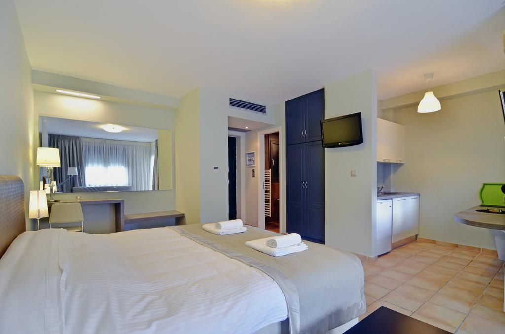 Ellopia Point Hotel Ioannina Extérieur photo