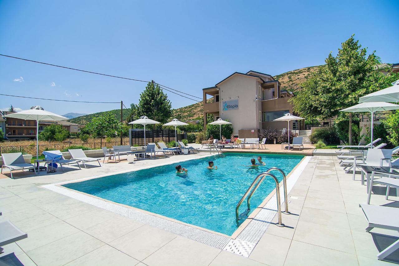 Ellopia Point Hotel Ioannina Extérieur photo