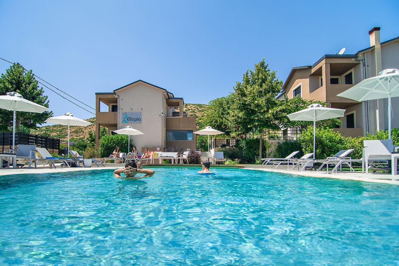 Ellopia Point Hotel Ioannina Extérieur photo